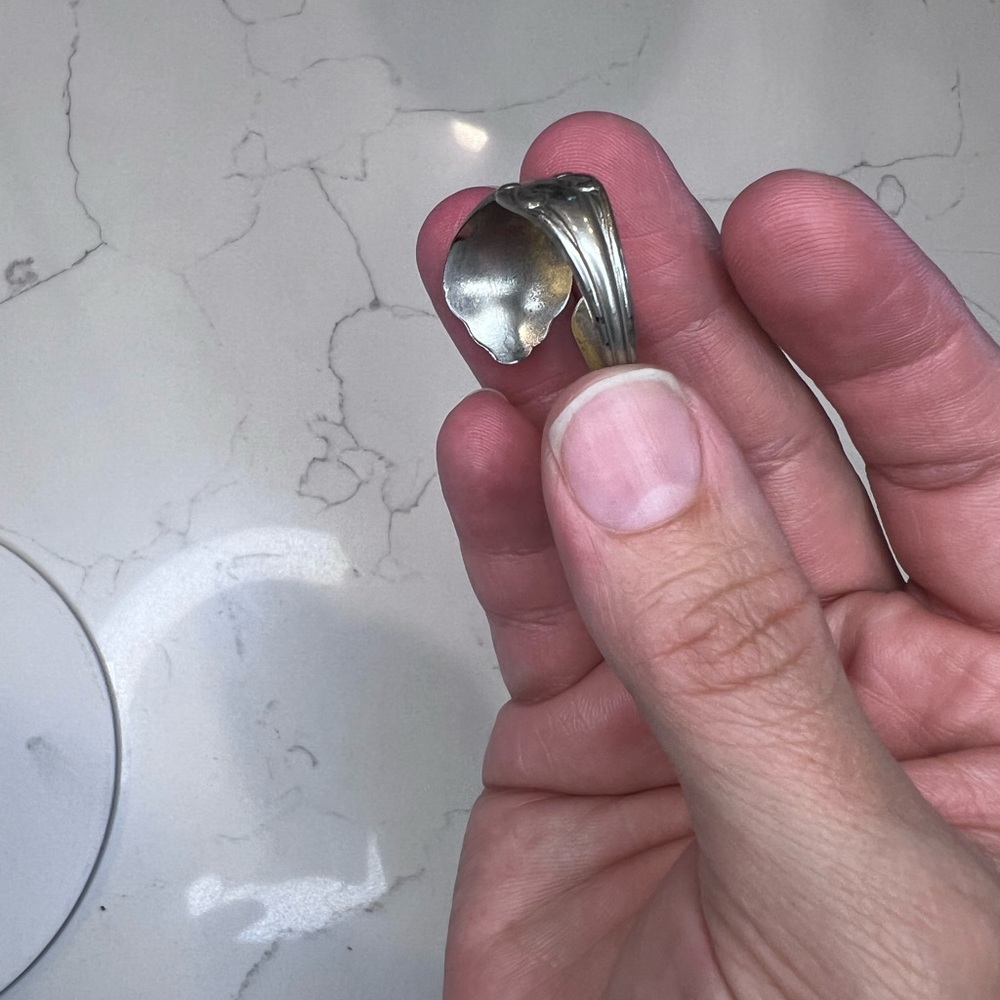 7 assorted rings - Picture 10 of 16